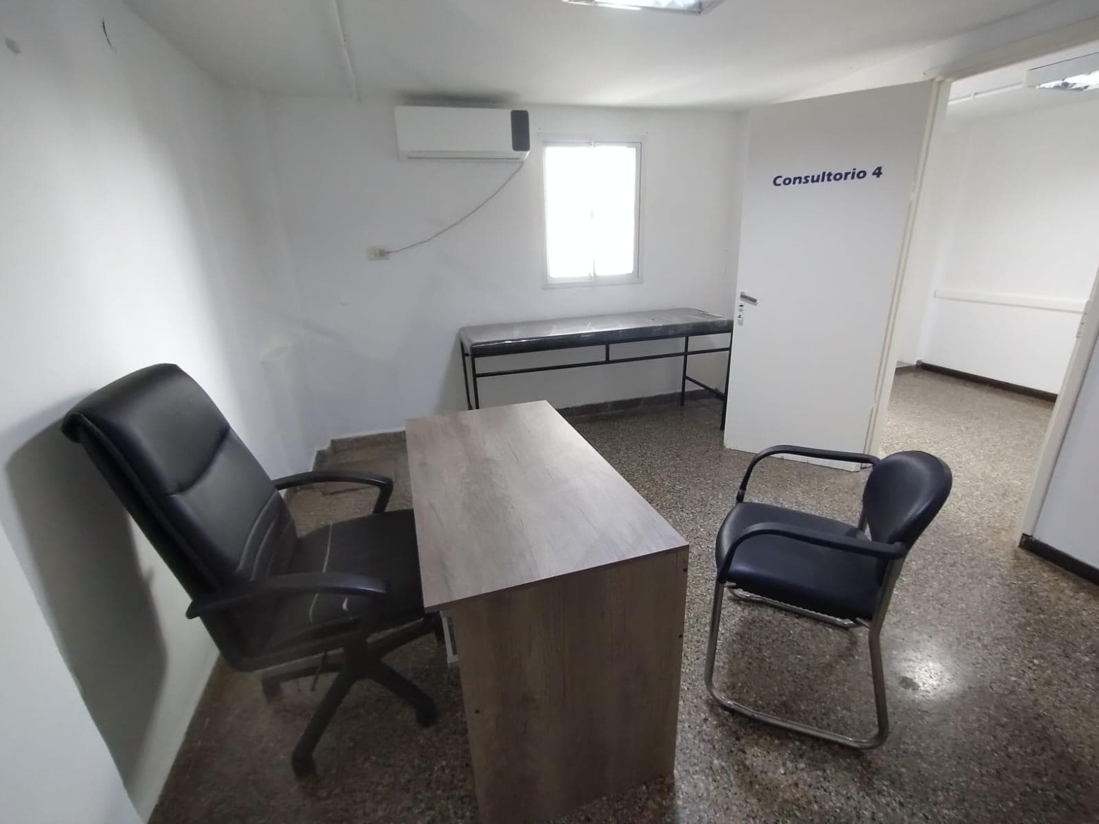 ALQUILER DE CONSULTORIOS MEDICOS Posadas Misiones - 1