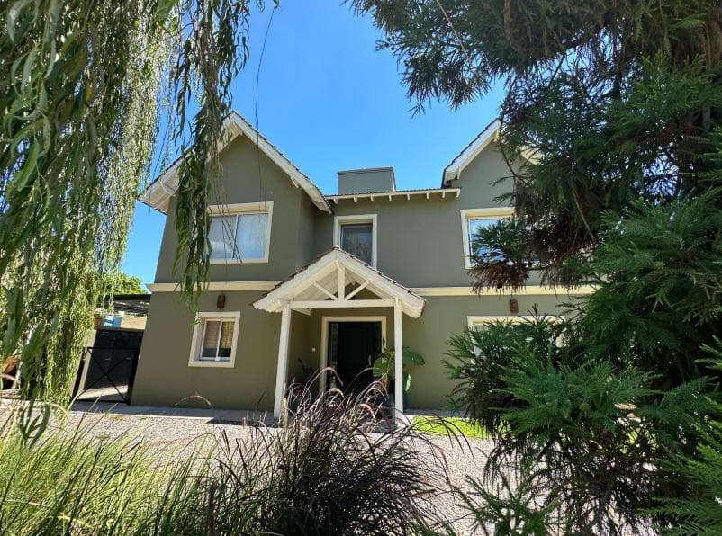 Venta casa de 5 ambientes, Barrio El Molino, Pilar - 1