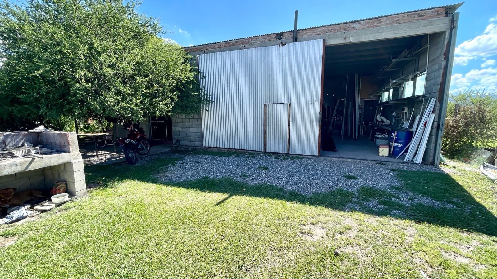 Venta, galpón y departamento, a 6 cuadras de Ruta 28, Tanti, a 15' de Carlos Paz - 1