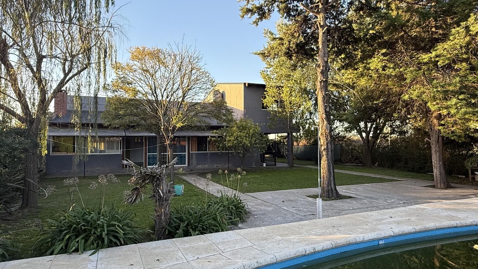 En venta, una encantadora casa quinta en Empalme Lobos que te robará el corazón. - 1