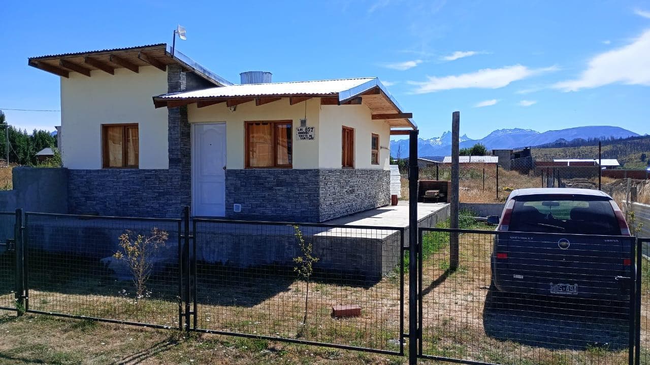 Casa de 3 ambientes en Cholila (SO-47) - 1