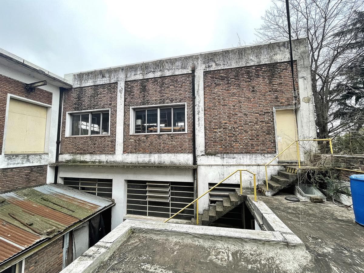 VENTA DEPÓSITO/GALPÓN EN CARAPACHAY - 1