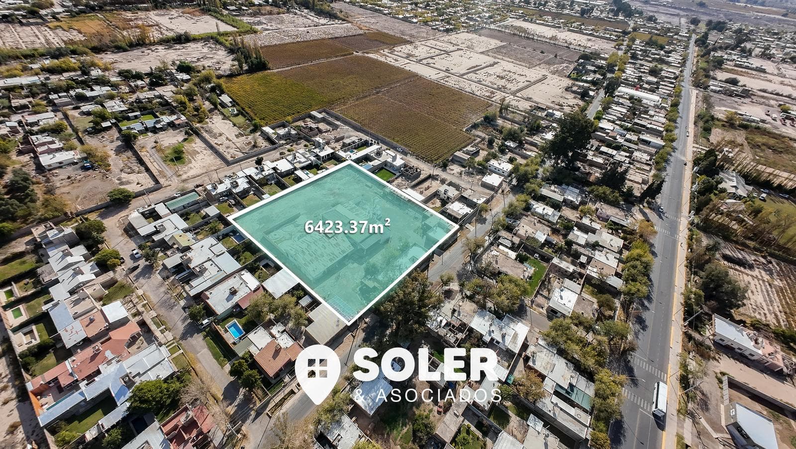 Venta de Terreno con Oficinas | Derqui y Chubut | Santa Lucia | 6423.37m² - 1