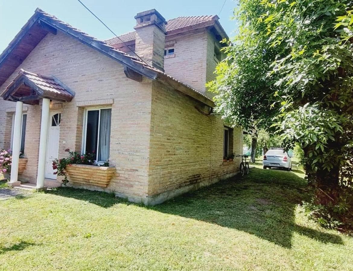 Venta de casa de 4 ambientes en el Country Club Las Brisas - 1