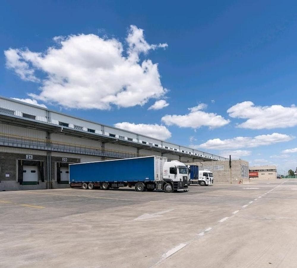 Alquiler Plaza Logística Tortugas 6.000 m2 en Garín - 1