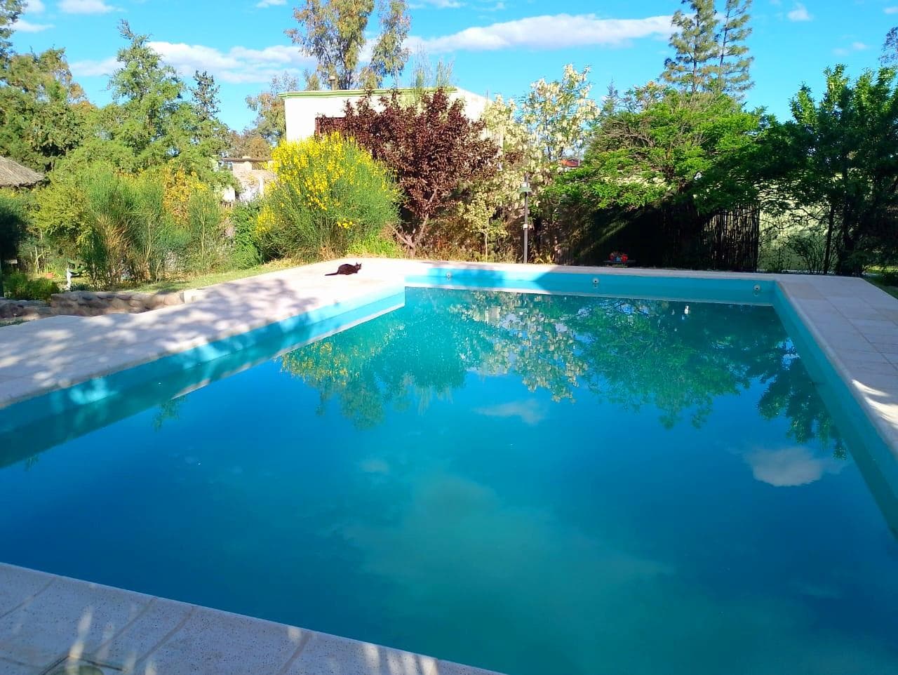 Casa con pileta en Vistalba - 1