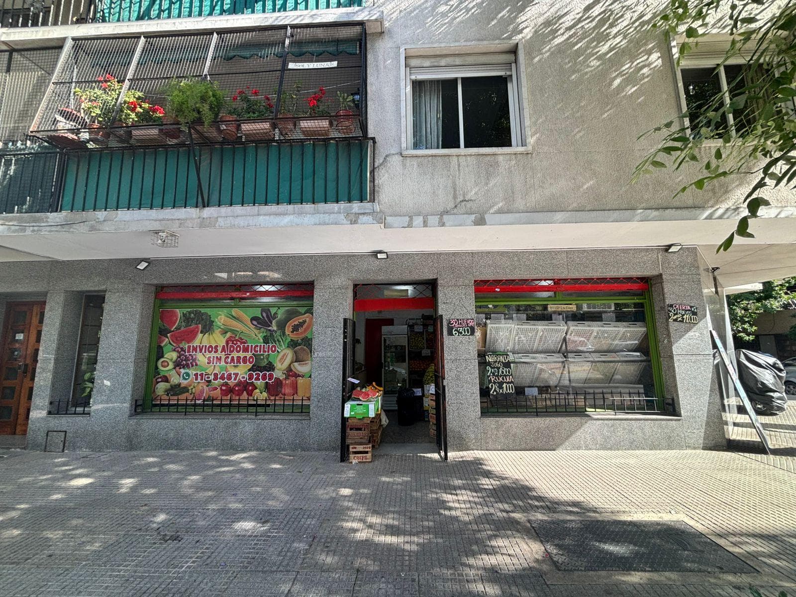 Local en Parque Chacabuco - 1