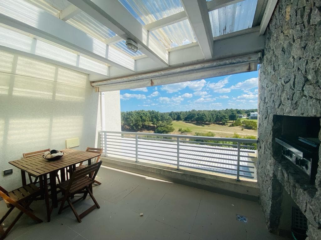 Departamento en Venta en Costa Esmeralda - 1
