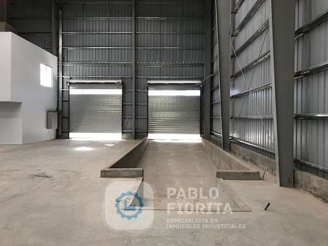 Galpón tipo depósito logístico e industrial 2800m2 en Polo industrial Ezeiza Spegazzini - 1