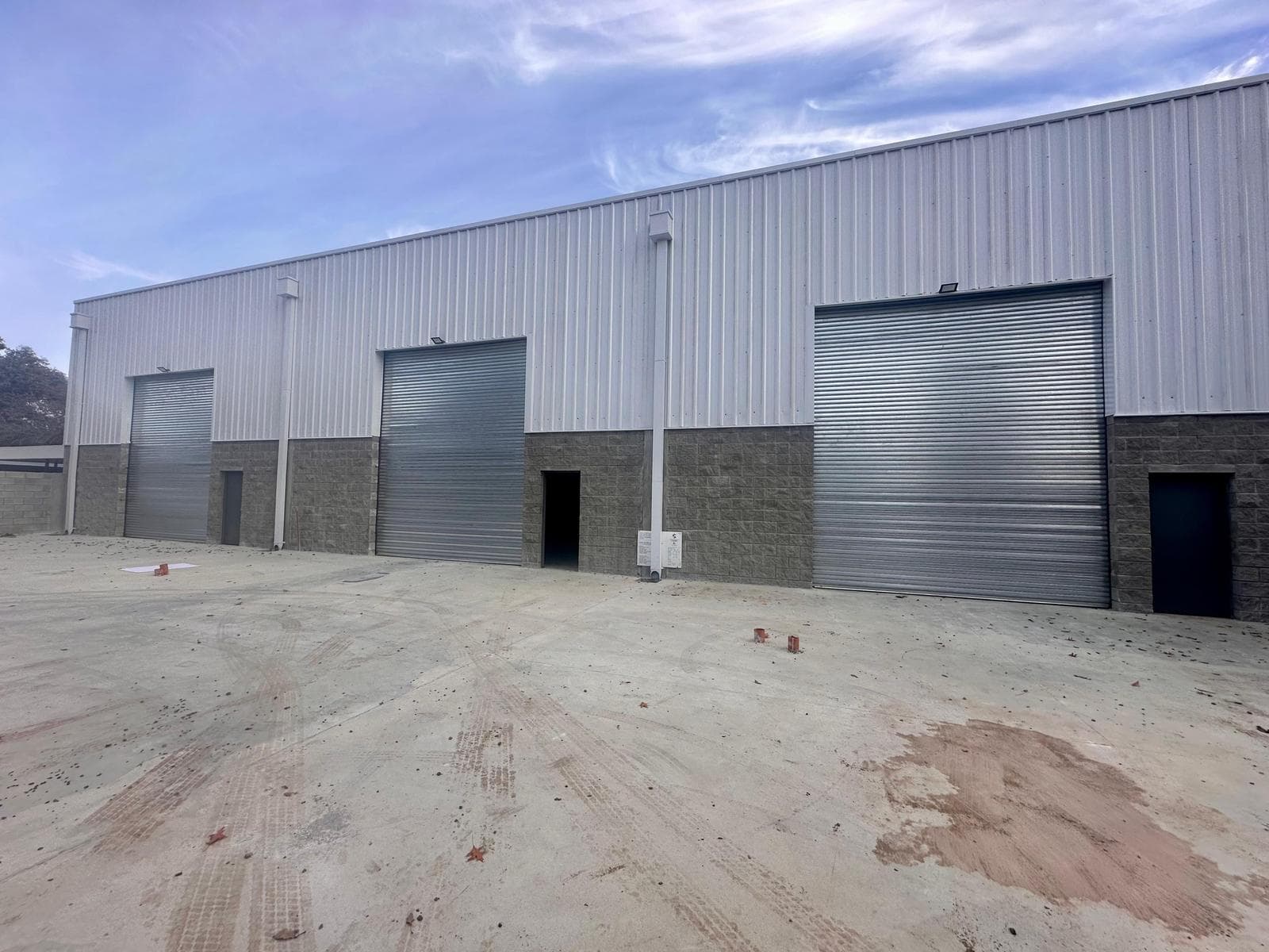 Galpón en alquiler de 900mts, en Loma Verde, Escobar - 1