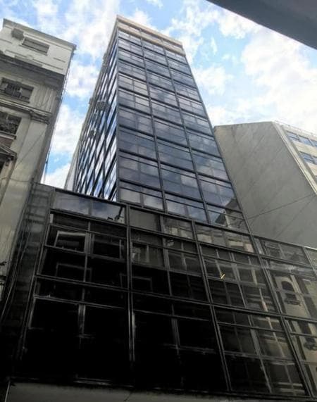 VENTA OFICINA Y 2 COCHERAS en Microcentro - 1