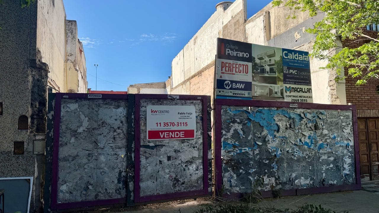 Venta Terreno Baldío en Venta -Flores - Acepta Permuta- - 1