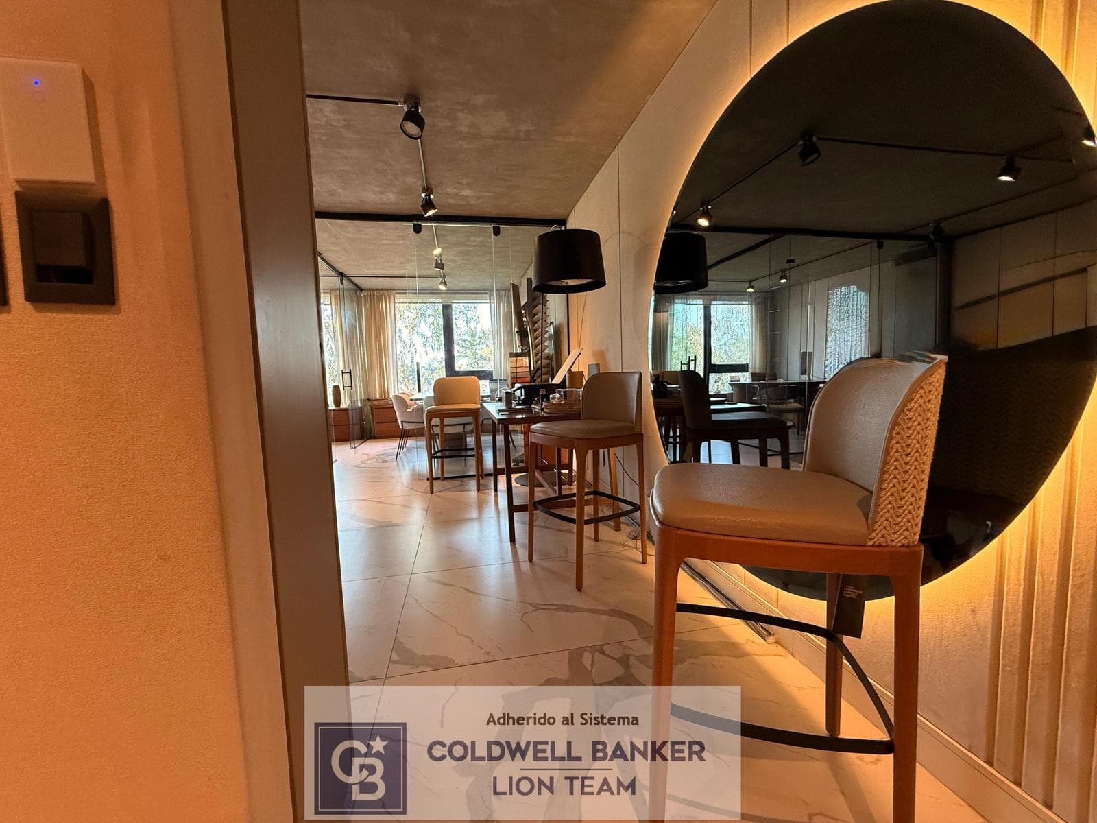 Oficina de Categoría Totalmente Amblada de 2 amb de Thays Parque Leloir - 1