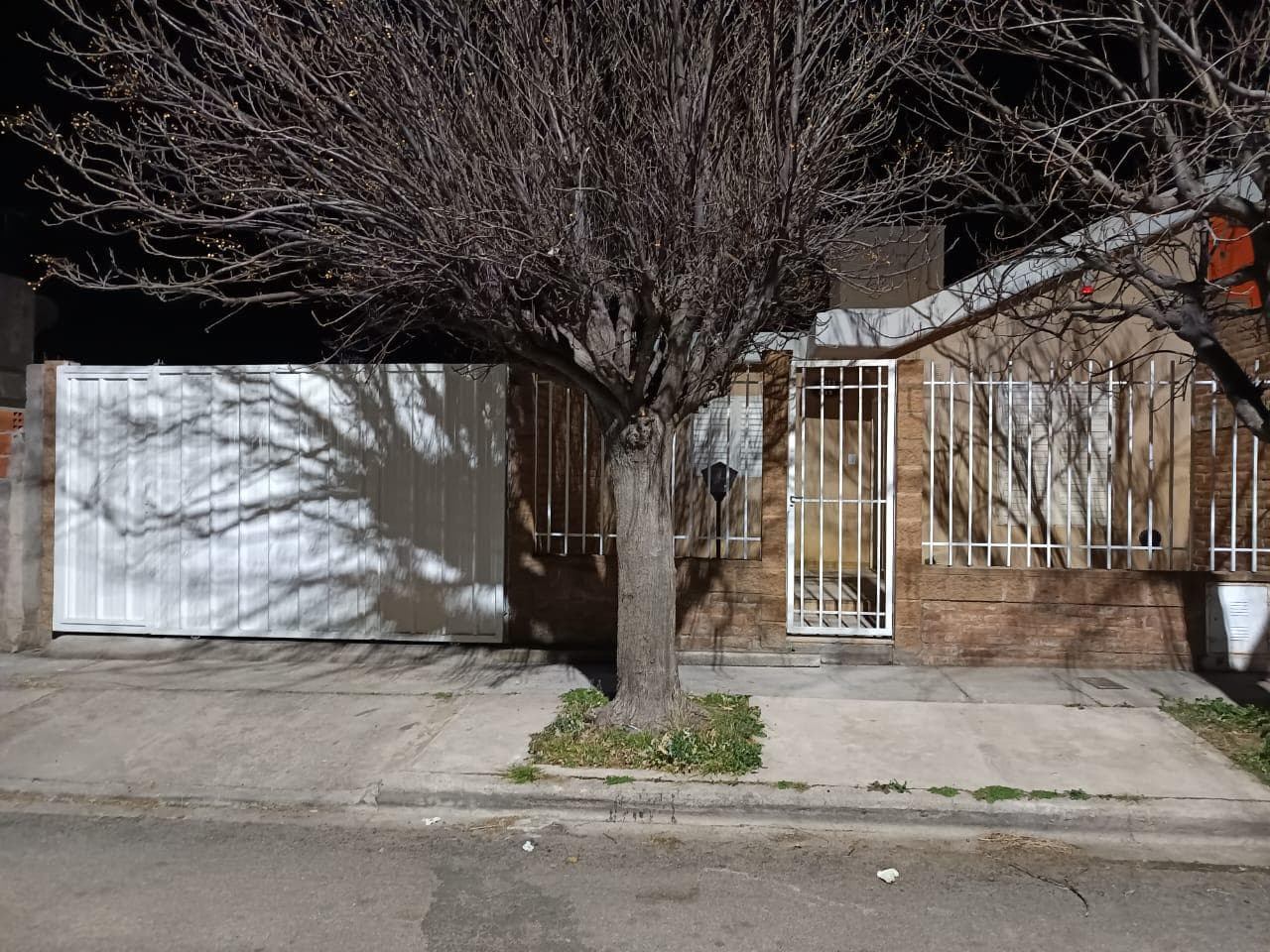 VENTA Casa 2 dormitorios. B° Cerro de la Cruz - 1