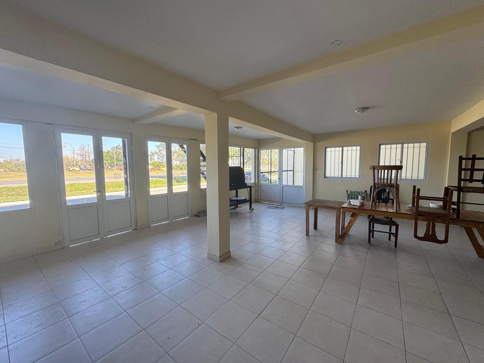 Galpón y salón comercial en venta en Bella Italia - 1