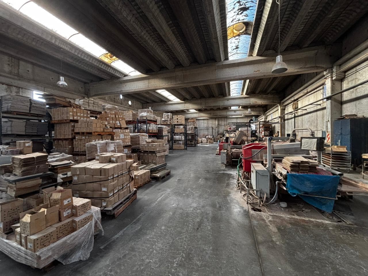 Galpón en 1.000 m2 cubiertos sobre ruta 2 Abasto - La Plata - Alquiler - 1