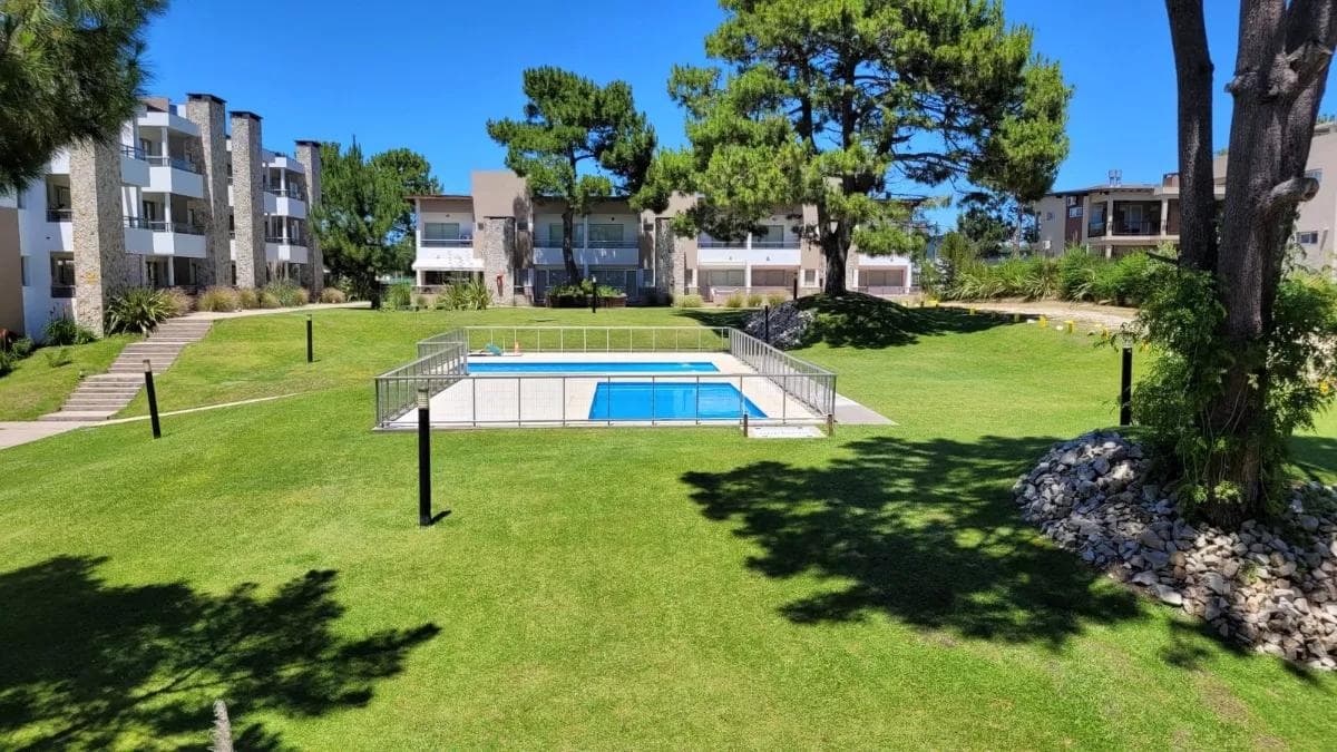 Departamento en venta en Gaviotas - 1