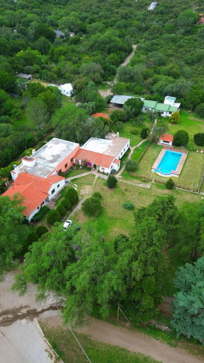 Se Vende O Permuta Hotel En Las Sierras De Córdoba - 1