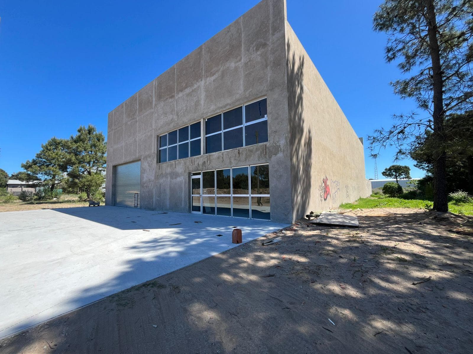 Galpón en Venta Ostende Pinamar 900 mts2 - 1
