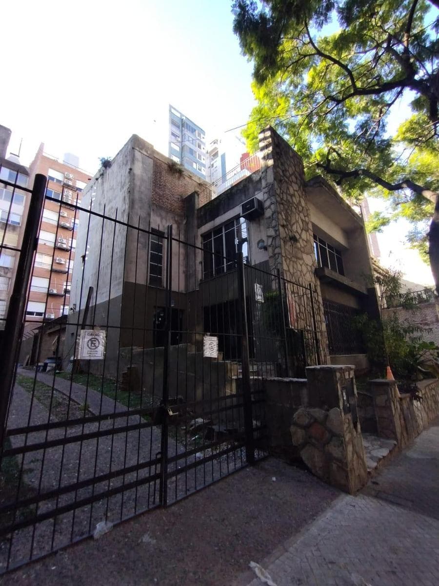 Oficina de 400m2 en alquiler en Barrio Martin - 1