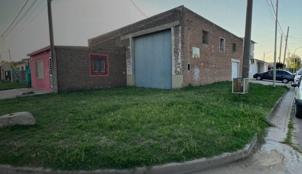 Local en Junin - 1