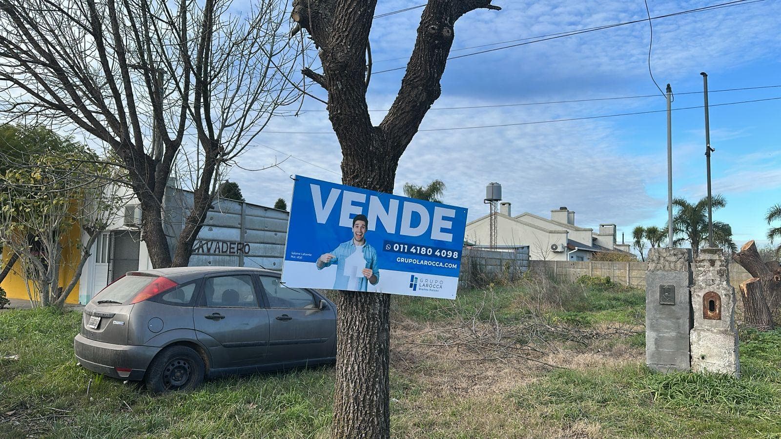 Terreno en calle Av 25 de Mayo entre Alsina y Wallace - 1