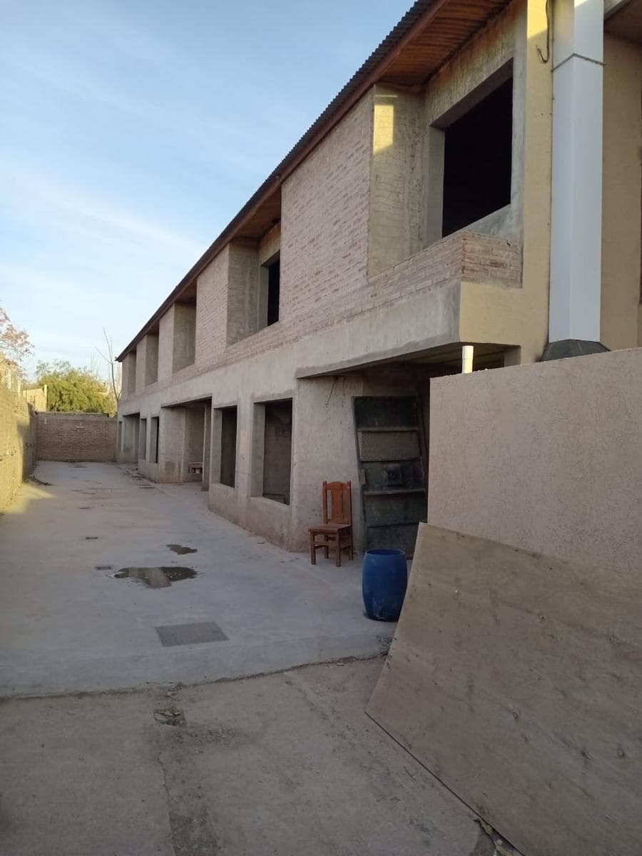 Venta Complejo de Dúplex 6 UF - Cinco Saltos - 1