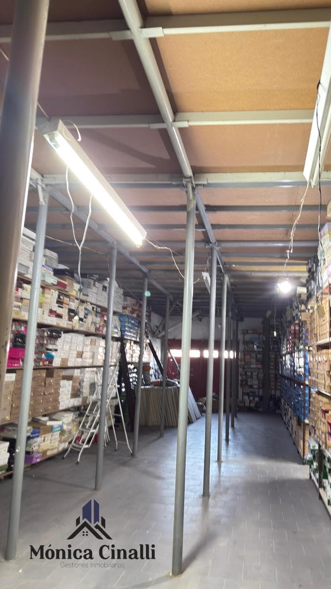 Local en Villa Regina - 1