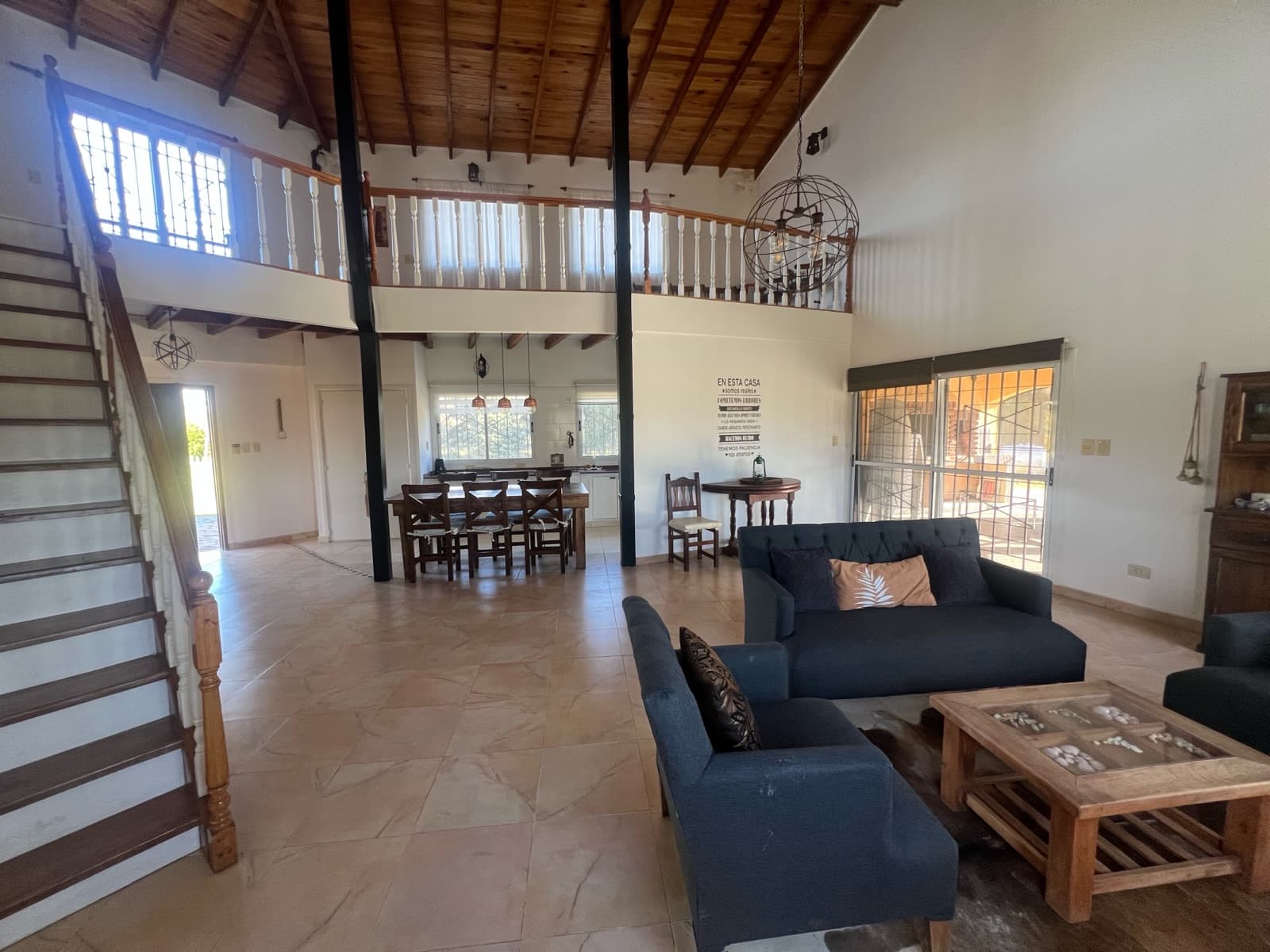 Exclusiva Chacra en venta Mercedes: Naturaleza, Lujo y Tranquilidad - 1