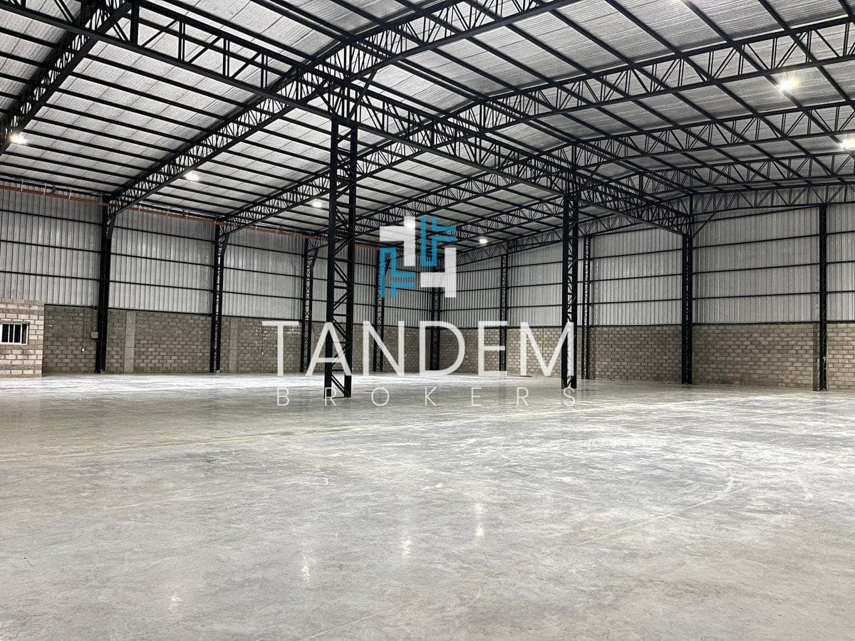 Excelente galpón en Benavidez - 1