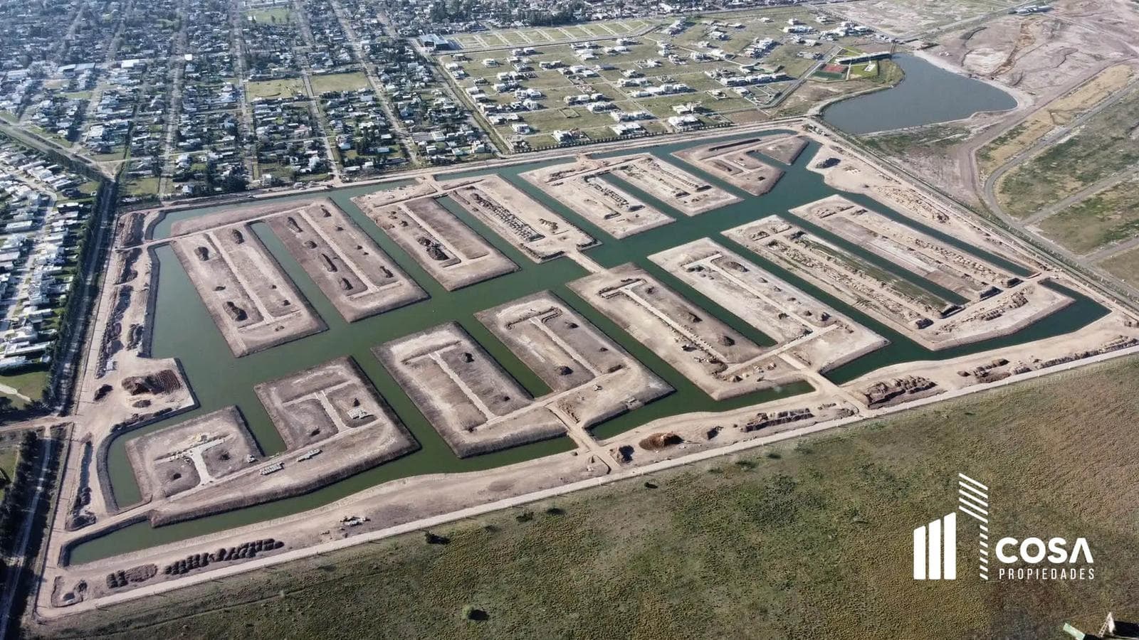 Venta Terreno ubicación privilegiada Funes Lakes Funes Santa Fe - 1