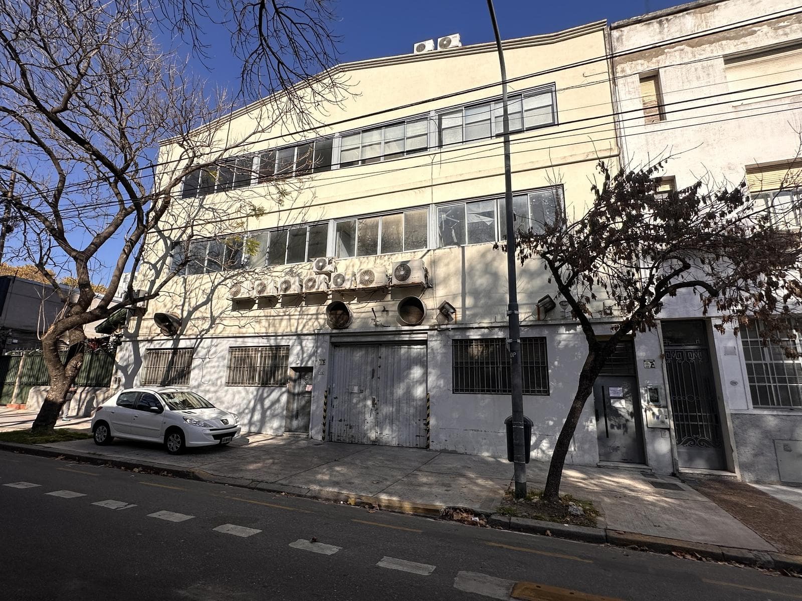 Alquiler Galpón en Chacarita - 1