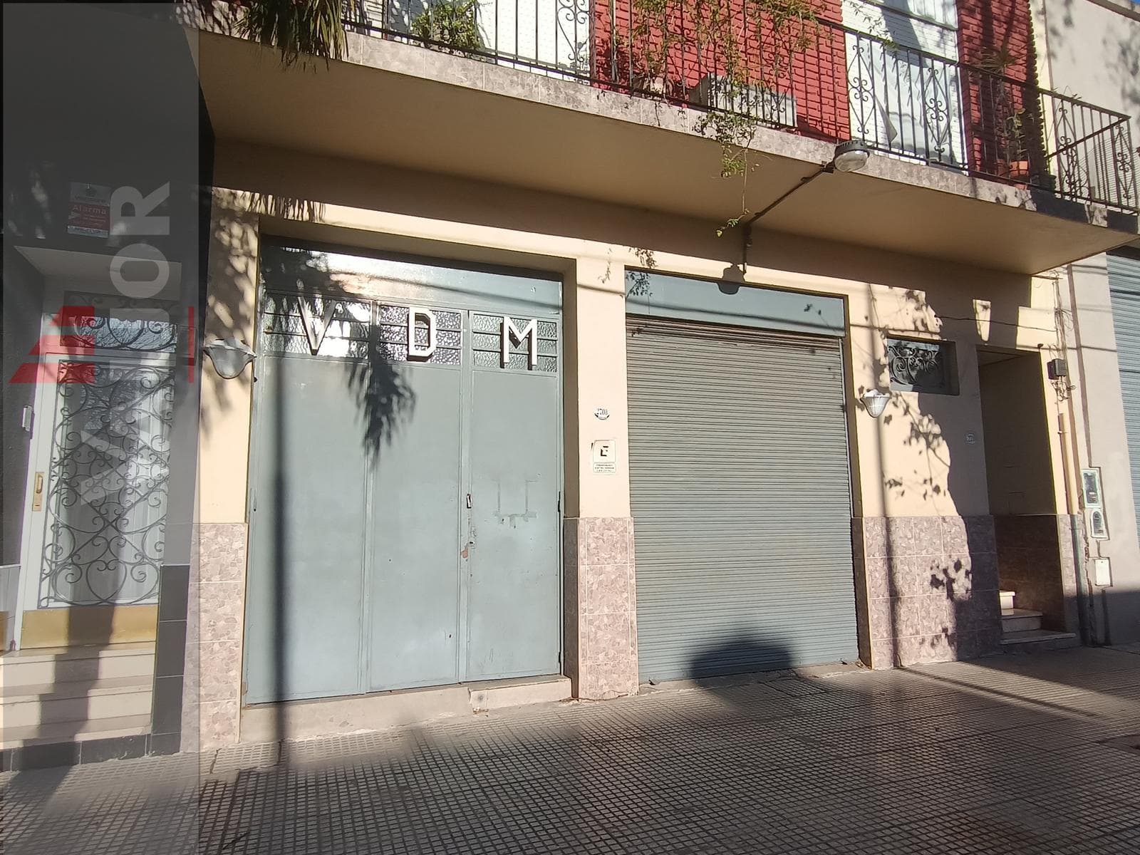 Local en Parque Chas - 1