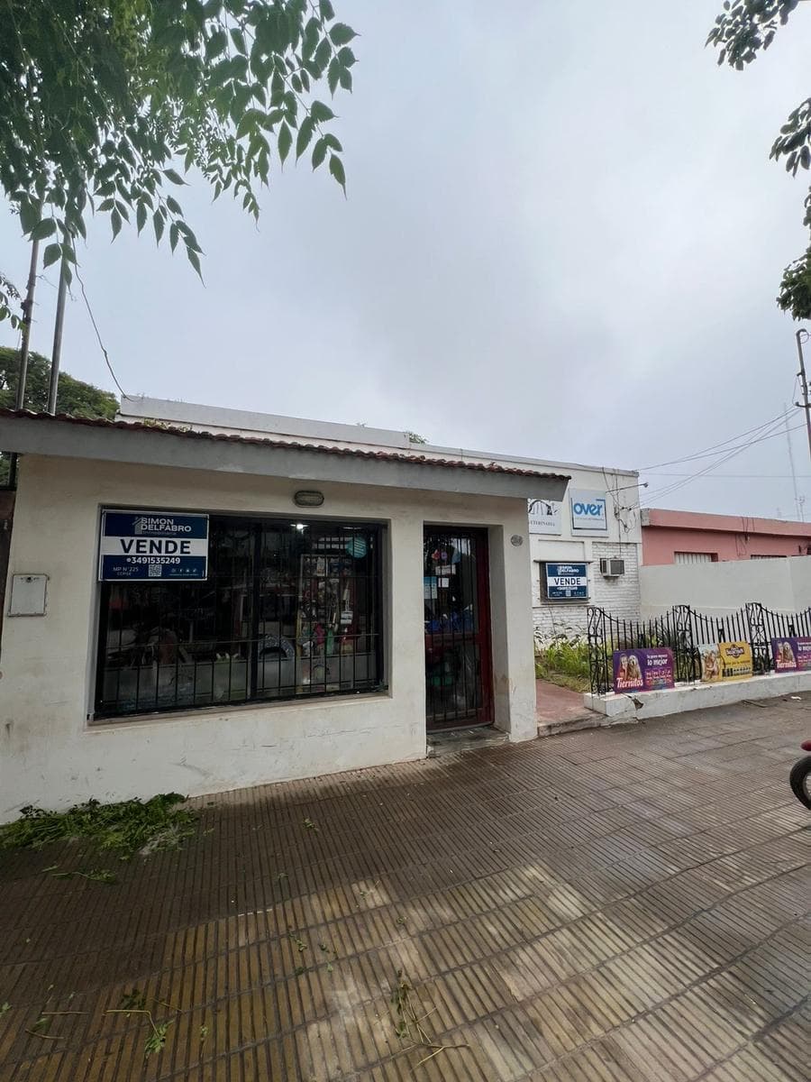 Casa en Av. 9 de Julio - 1