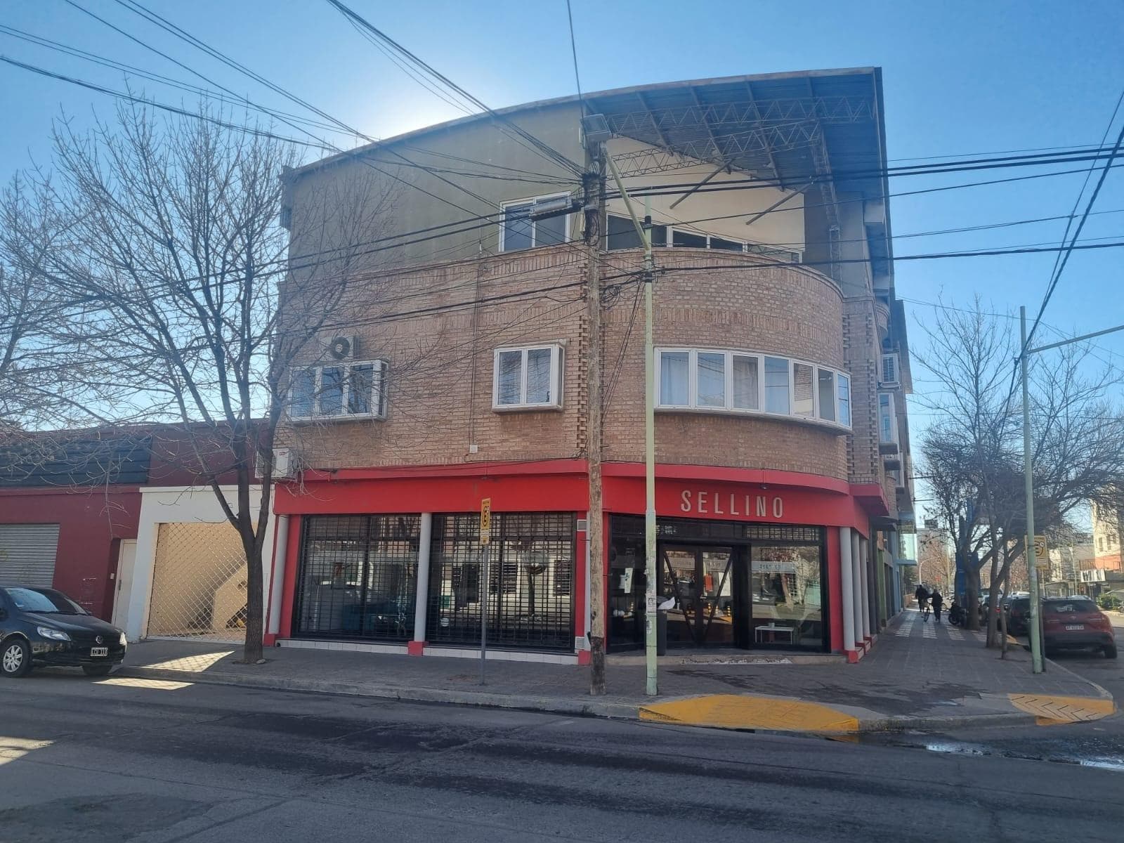 Oficina en Italia y San Martín - 1