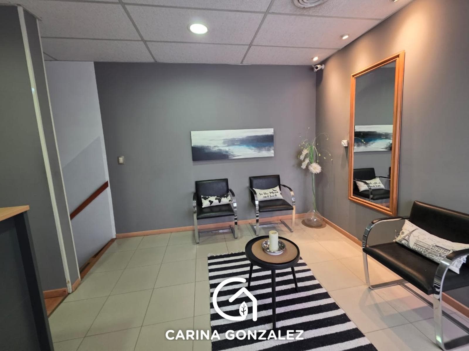 Oficinas en pleno centro de Neuquen - 1