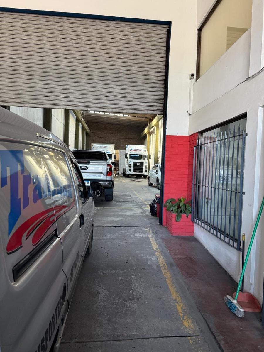 GALPON EN ALQUILER, remedios de escalada al 4200 - 2