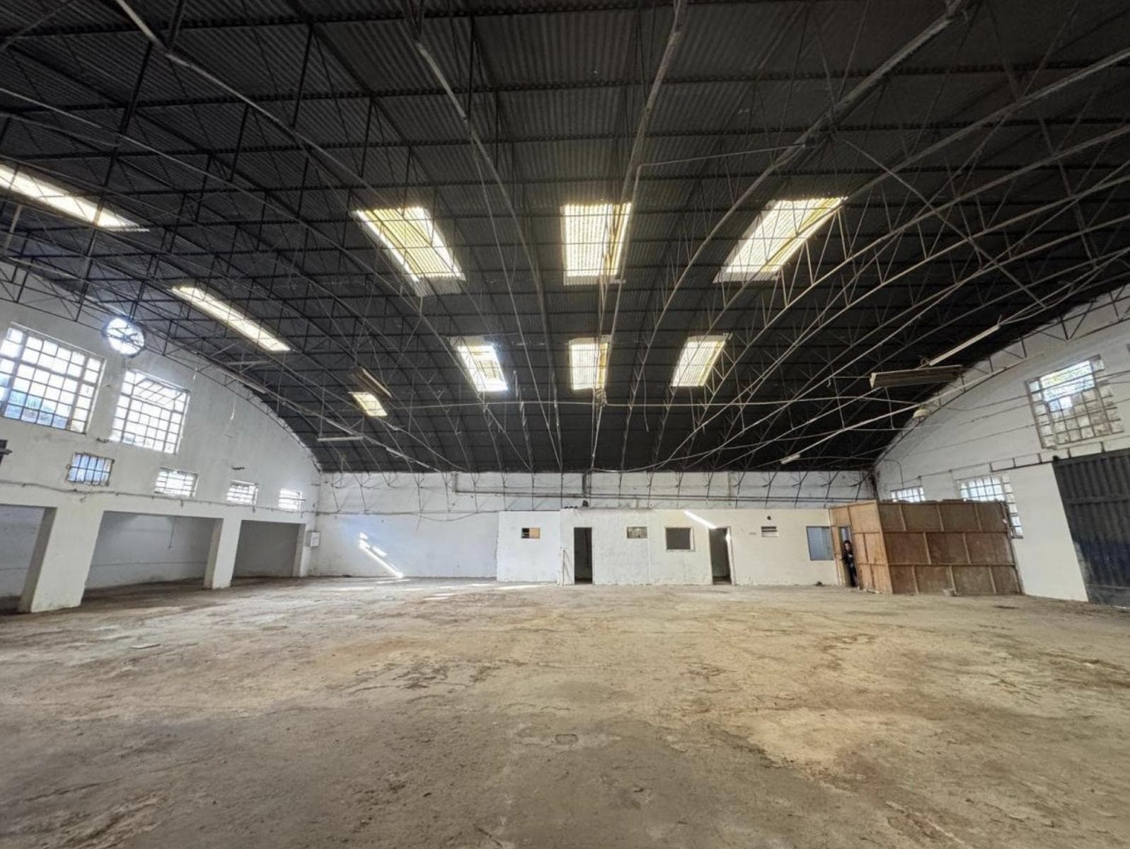 Galpón en alquiler y venta en Tigre - 1