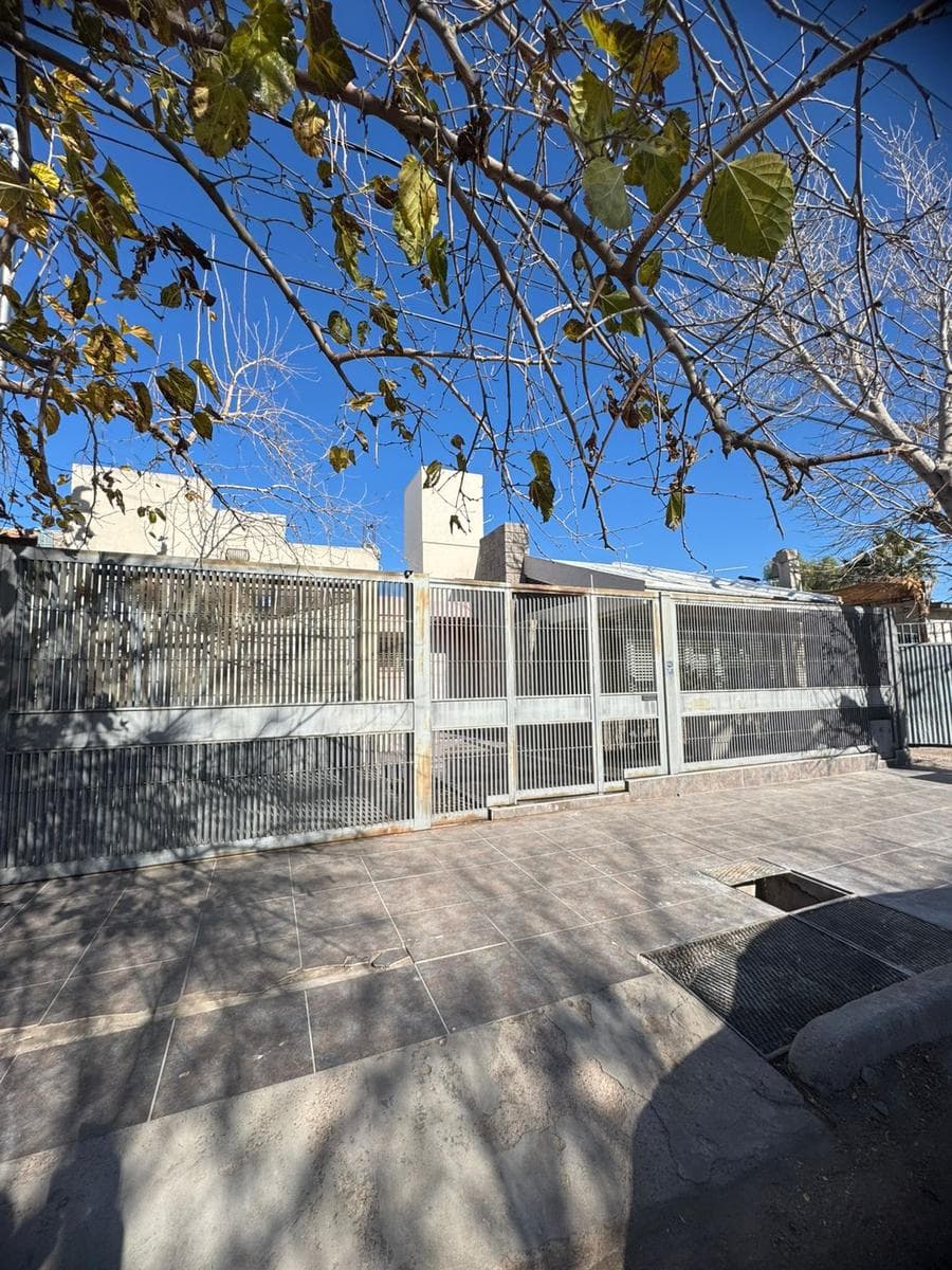 Casa en Venta en San Martín Mza - 1