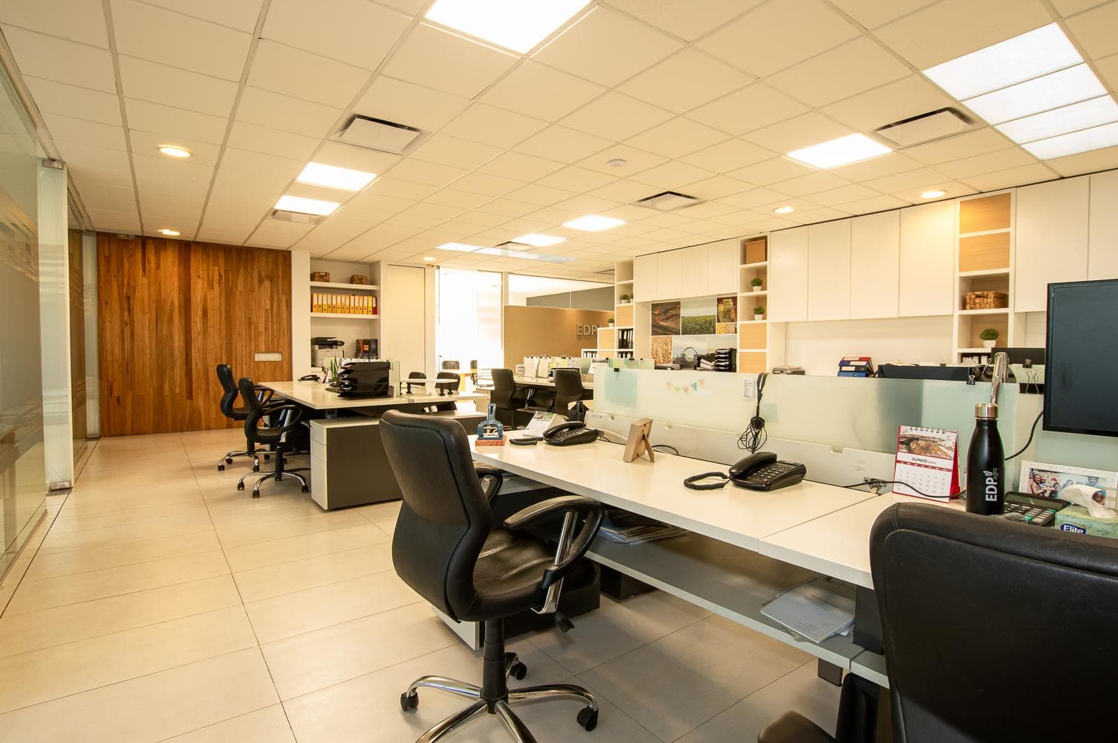 Venta oficina en Centro Uruguay Norte - 1