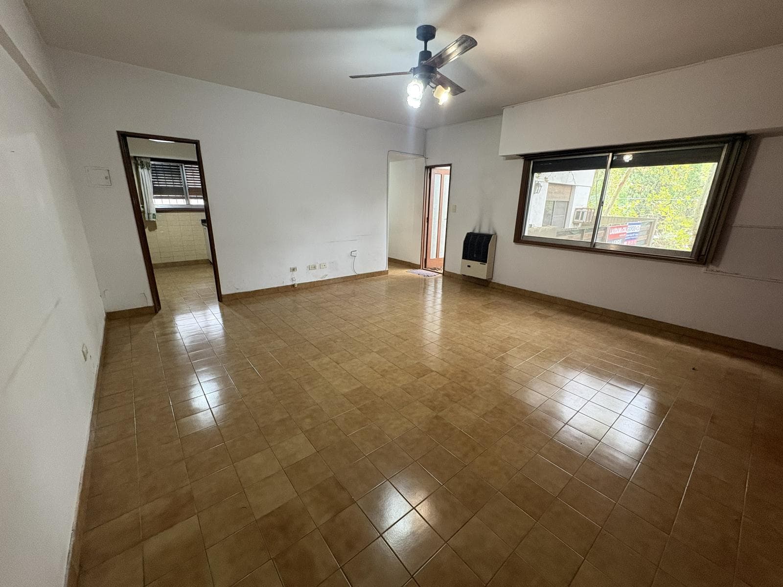 DEPARTAMENTO 3 AMBIENTES FRENTE A LA ESTACION ADROGUE - 1