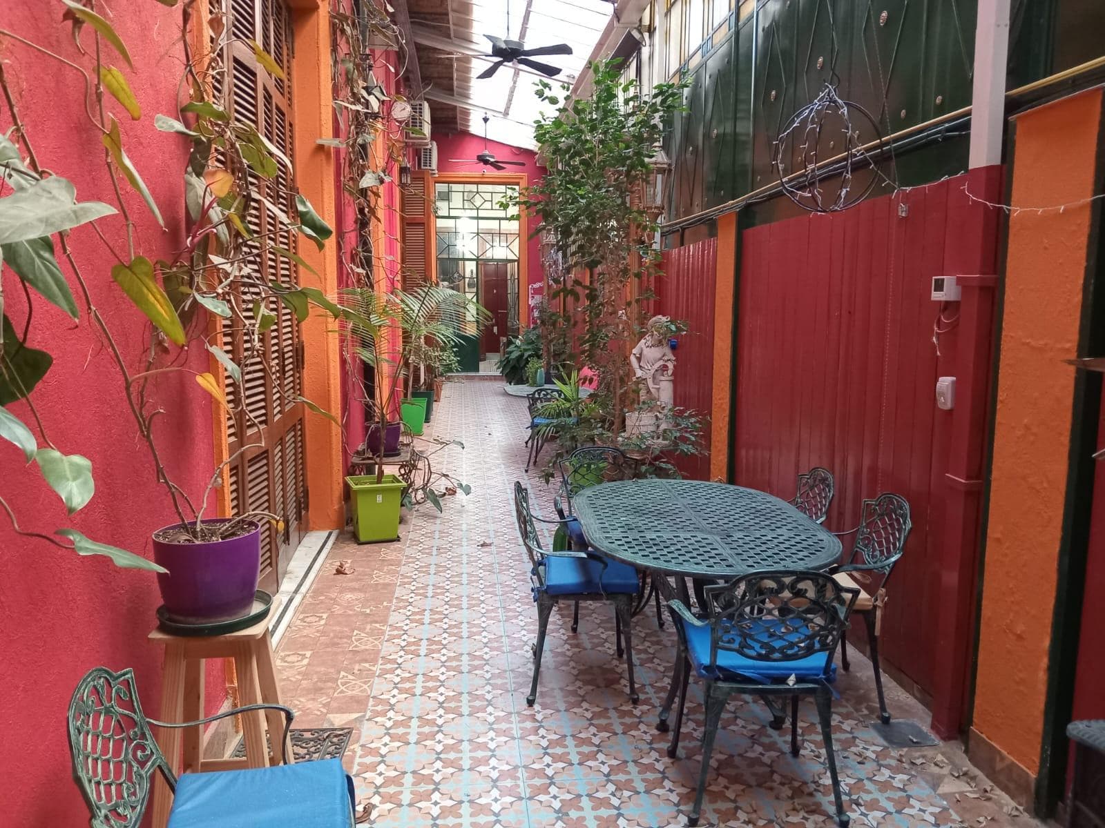 HOSTERIA UNICA EN LA MEJOR ZONA DE SAN TELMO IDEAL HOSTEL O TURISMO - 1