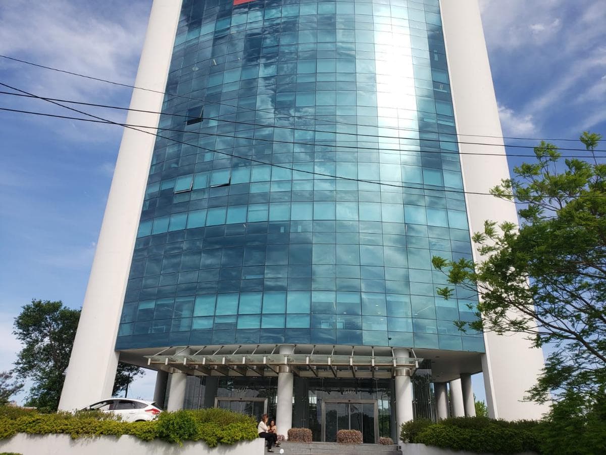 Oficina en alquiler de 450 m2 en piso de Edificio Torre de las Naciones , Tigre - 1