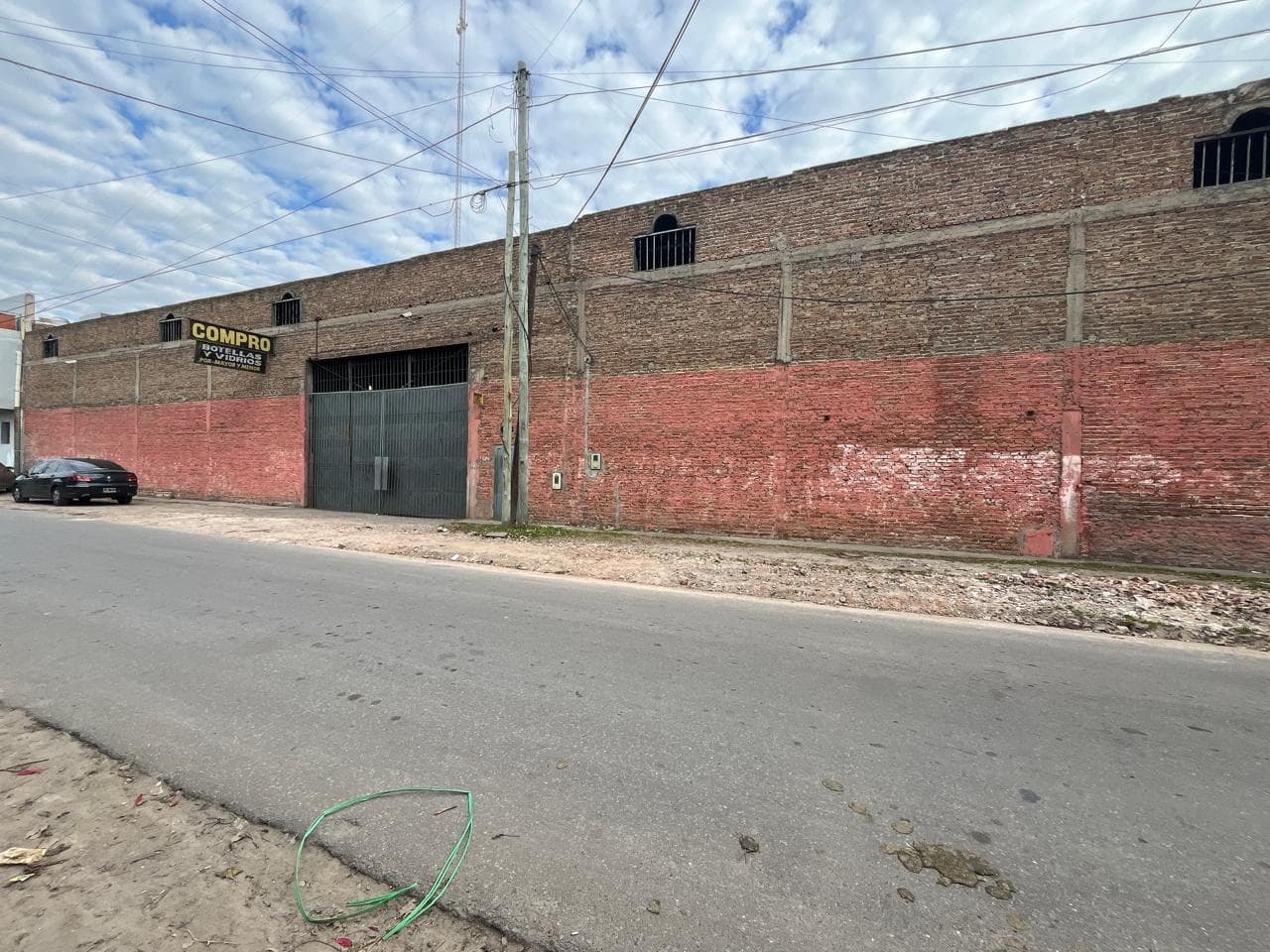 Local en ALQUILER EN BERNAL - 1