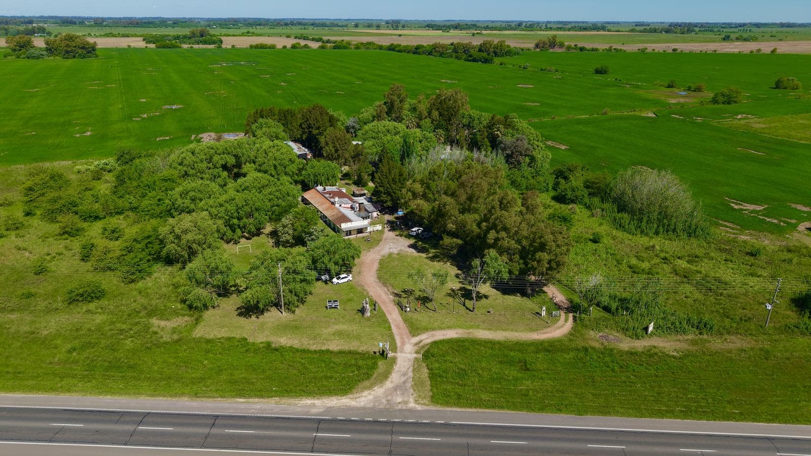 Venta Chacra complejo restaurant 2 hectáreas en Cañuelas - 1