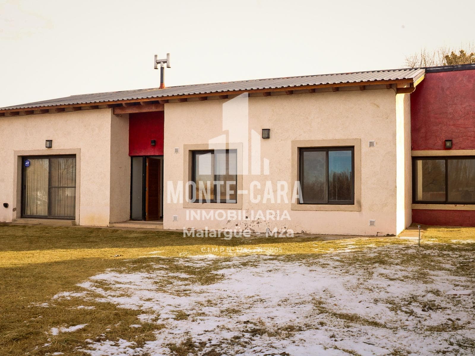 Casa en un barrio exclusivo - 1