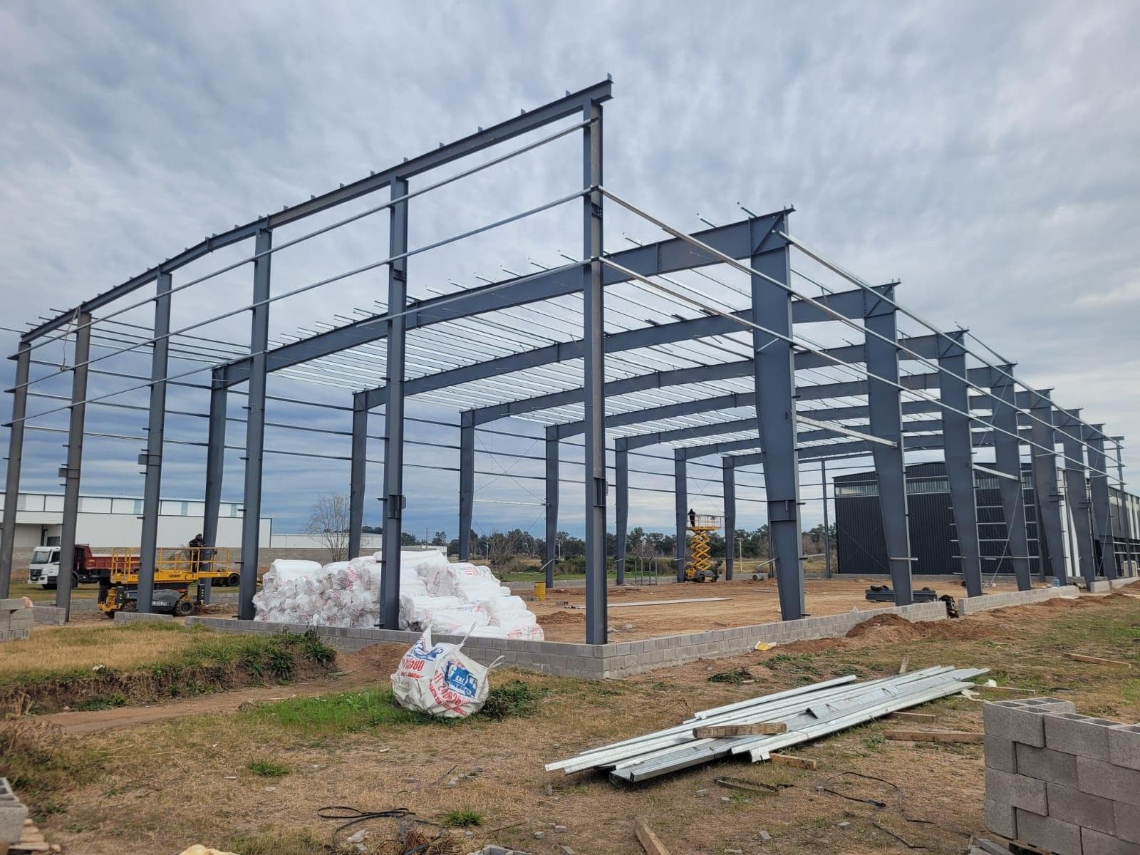 Nave Industrial en Alquiler a estrenar. Los Cardales - 1