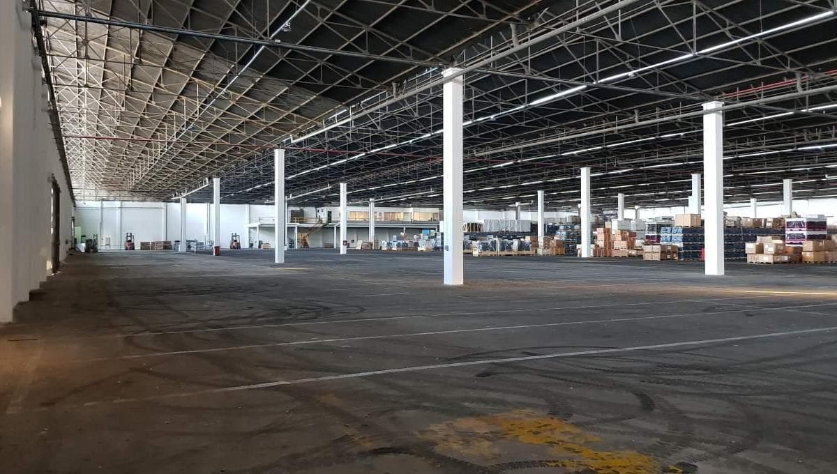 ALQULER DEPOSITONAVE AV. SABATTINI 5.000 COMPLEJO INDUSTRIAL - 1