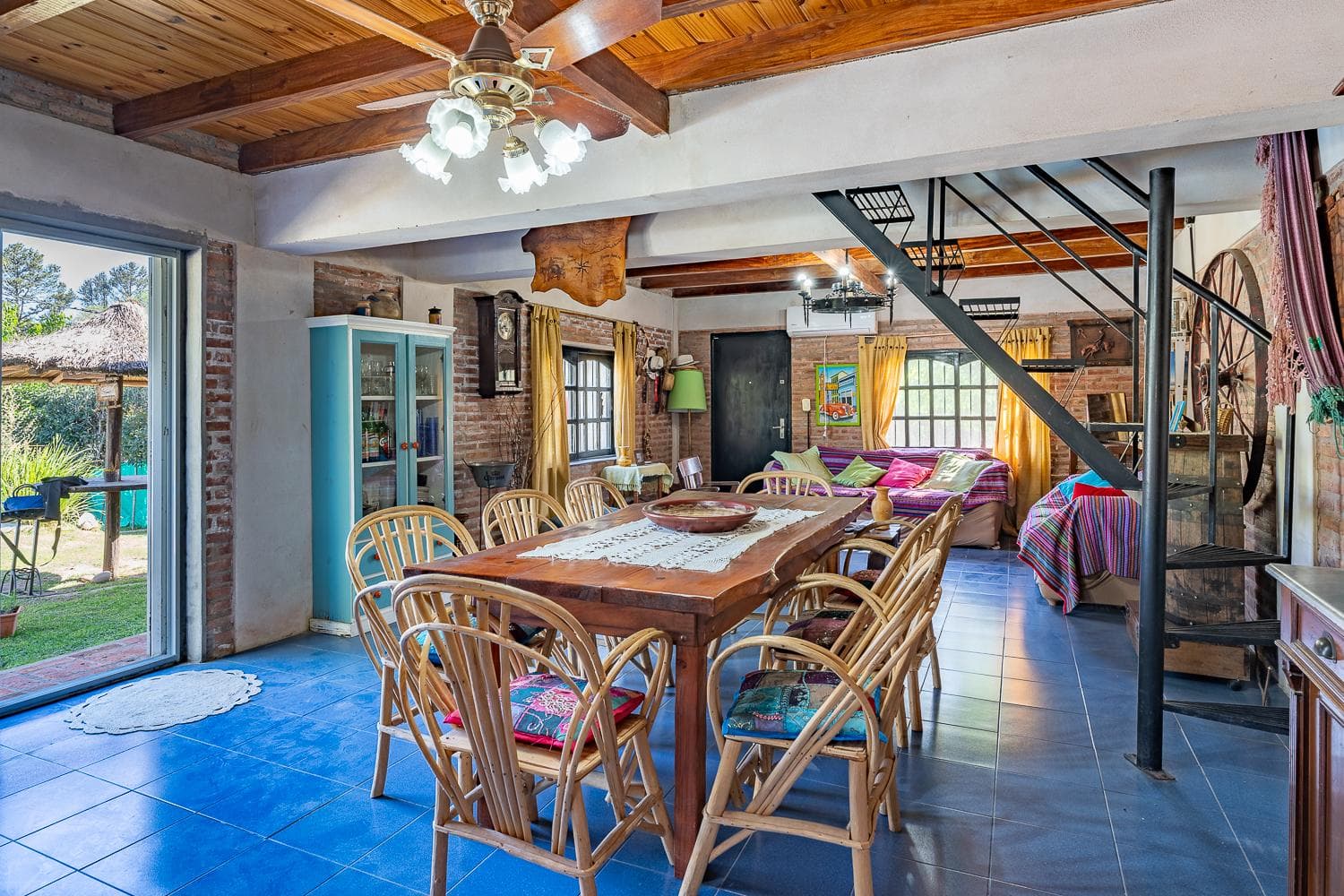 VENTA - Casa 2 dormitorios con piscina - Oliveros, Santa Fe. - 1