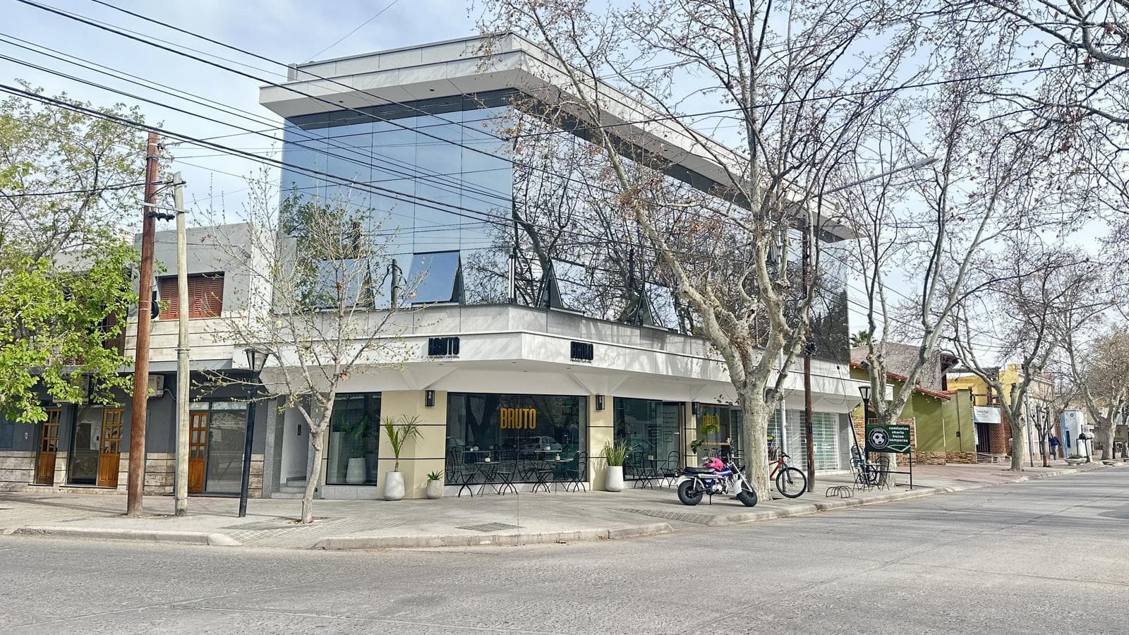 Alquiler oficina céntrica en primer piso - 1